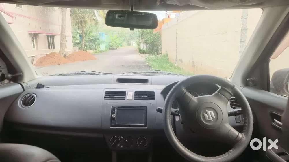 Maruti Suzuki Swift 2010