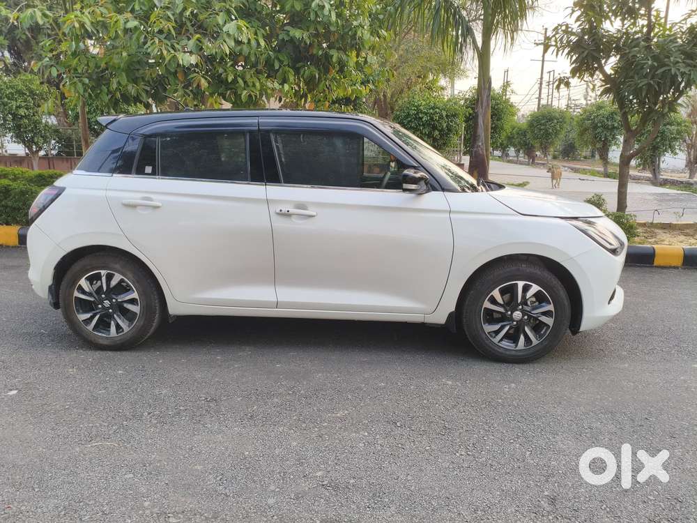 Maruti Suzuki Swift Zxi Plus Dual Tone, 2025, Petrol