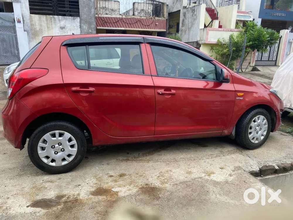 Hyundai I20 2012 Petrol 80000 Km Driven