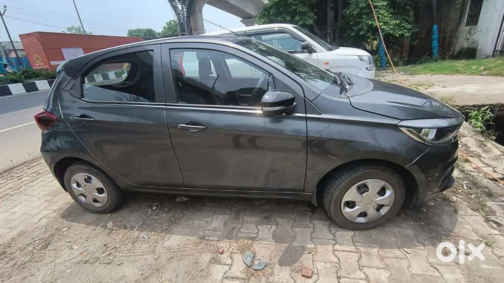 Tata Tiago Xt Icng 2022 Model