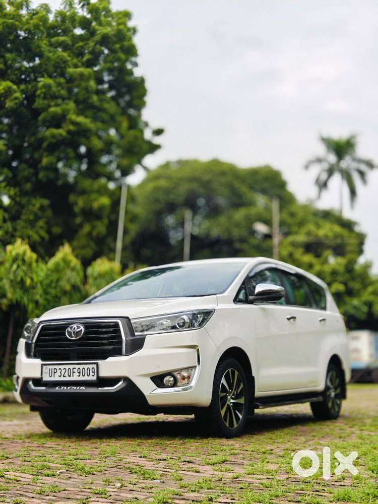 Toyota Innova Crysta 2.4 Z 7 Str, 2025