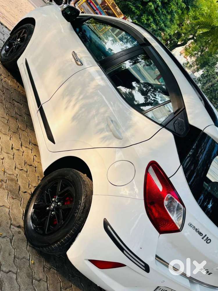 Hyundai Grand I10 Nios Amt Sportz Crdi, 2019, Petrol