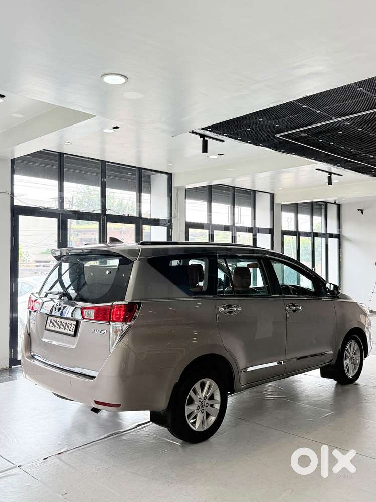 Toyota Innova Crysta 2.8 Gx At 8s, 2016, Diesel