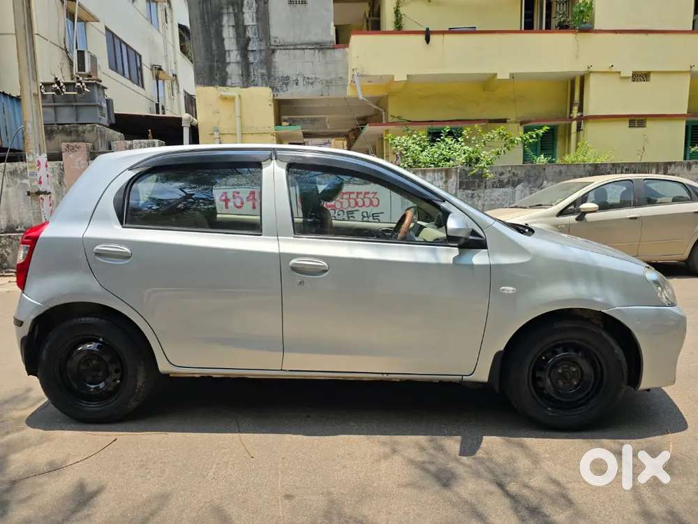 Toyota Etios Liva 2016