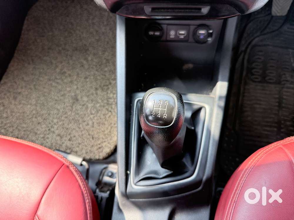 Hyundai I20 Sportz 1.2 Vtvt, 2019, Petrol