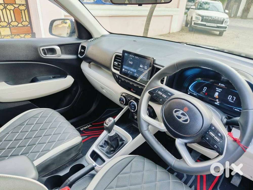 Hyundai Venue Sx Mt, 2025, Diesel