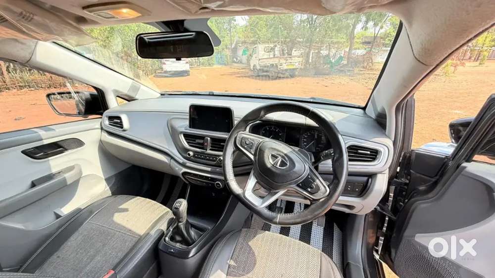 Tata Altroz Xt2020 Petrol Well Maintained Urgent Sell