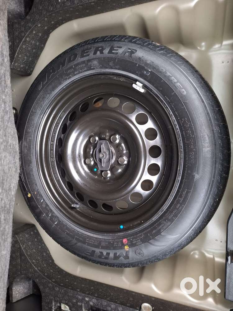 Maruti Suzuki Brezza 1.5 Lxi Smart Hybrid, 2023, Petrol