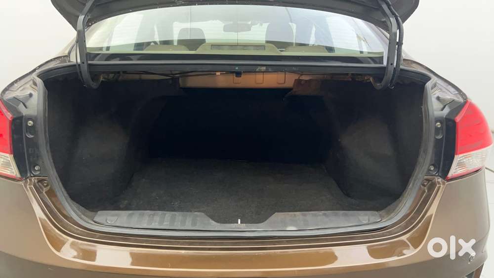 Maruti Suzuki Ciaz Zxi, 2015, Petrol