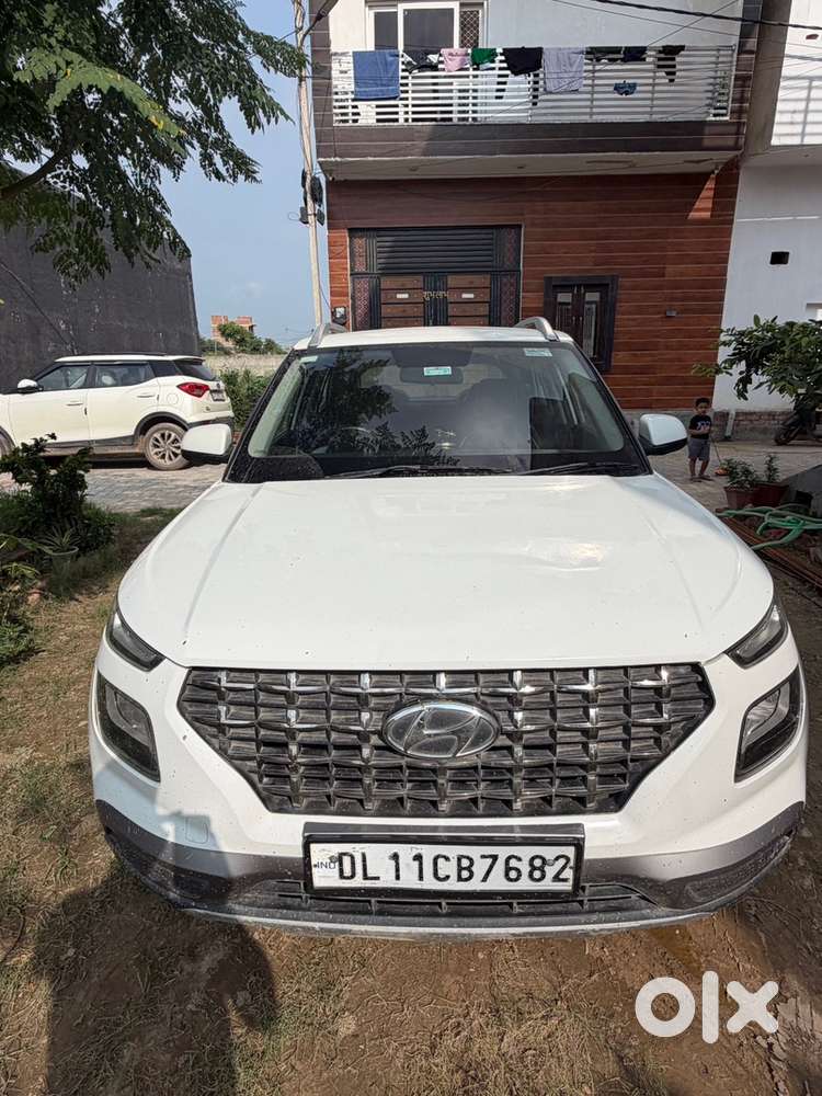 Hyundai Venue Petrol Good Condition