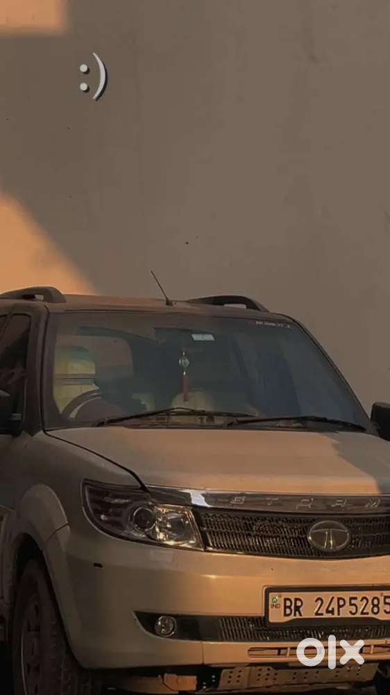 Tata Safari Storme 2013