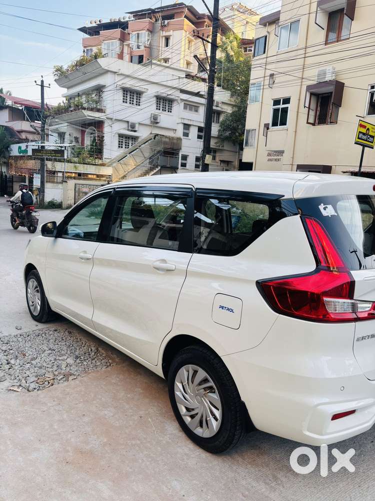 Maruti Suzuki Ertiga Vxi Shvs, 2022, Petrol
