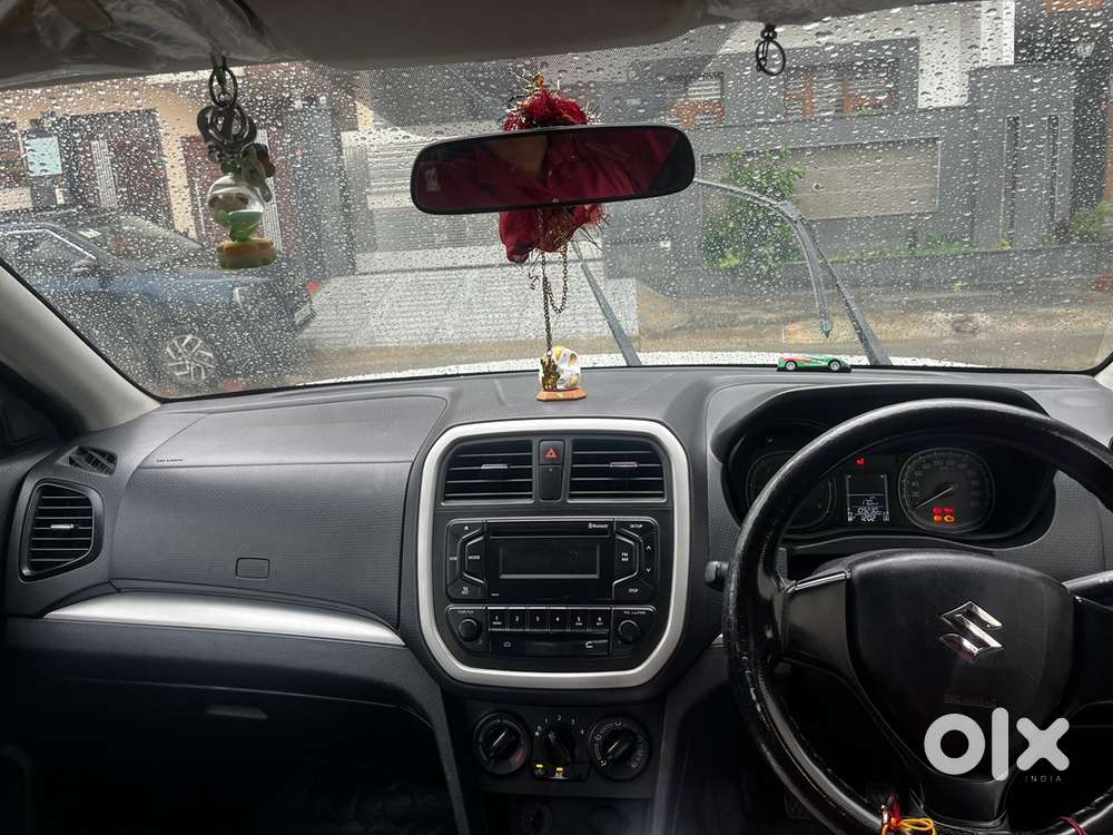 Maruti Suzuki Brezza Diesel Well Maintained Home To Office To Home