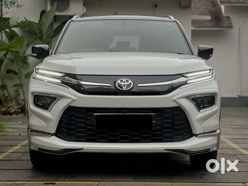 Toyota Urban Cruiser Hyryder 1.5 V Hybrid, 2025, Cng & Hybrids