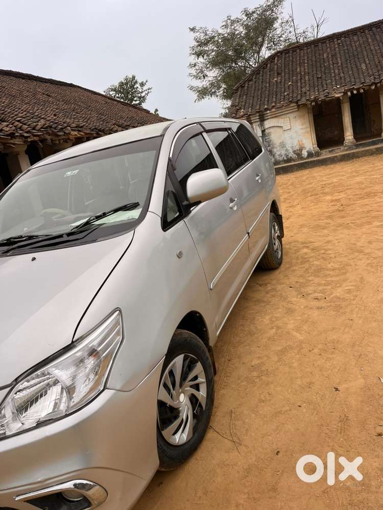 Toyota Innova Diesel 2010 Car