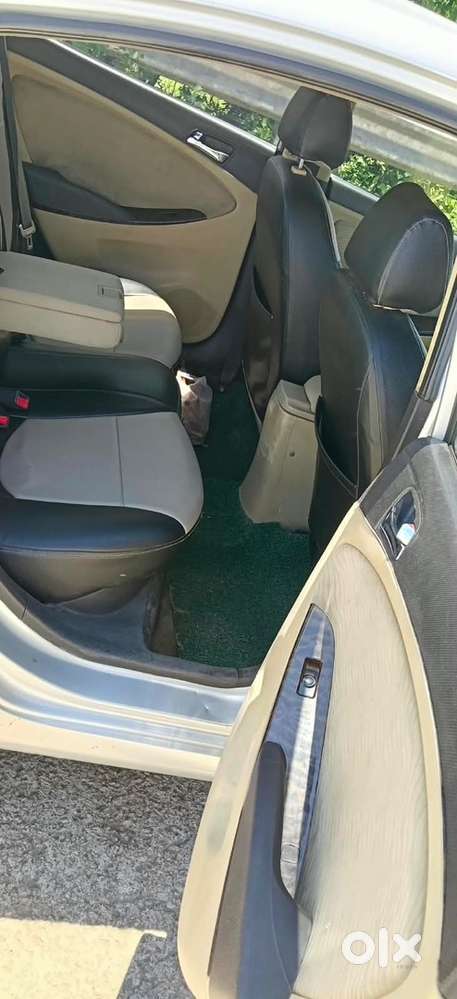Hyundai Verna 2011 80000 Km Driven