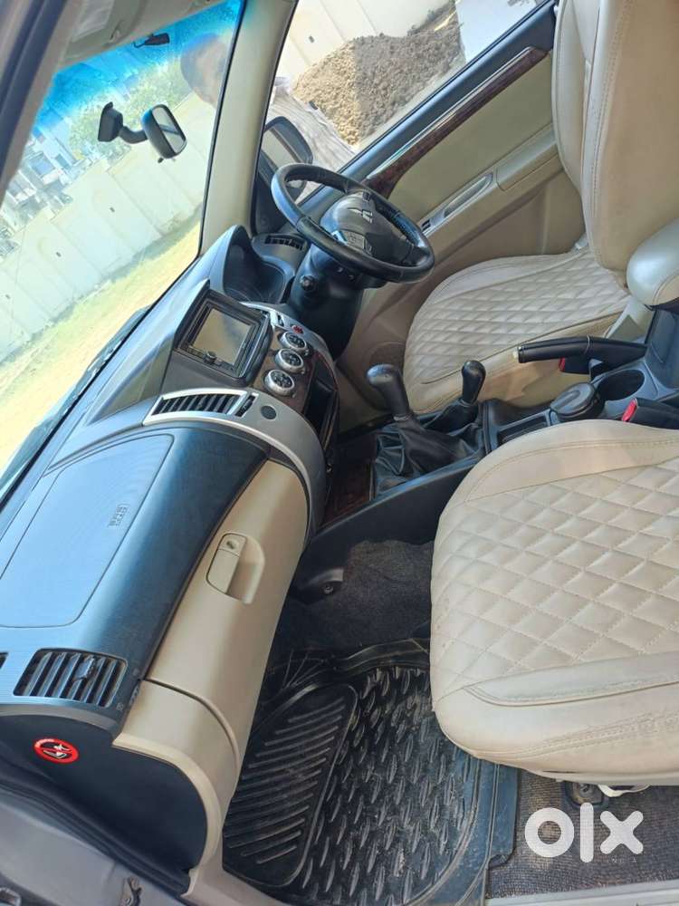 Mitsubishi Pajero Sport 2015