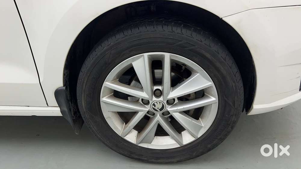 Skoda Rapid 1.5 Tdi Style/1.5 At Style, 2020, Petrol