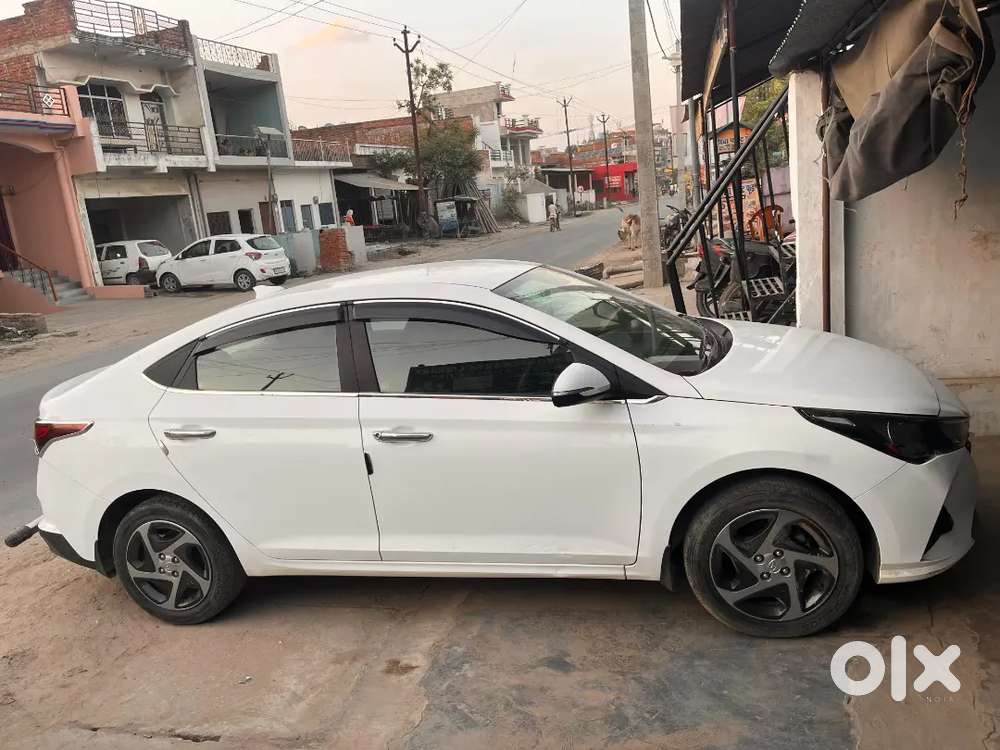 I Am Selling Verana Car