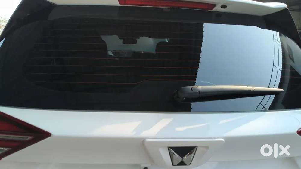 Mahindra Xuv700 2026 Diesel Well Maintained