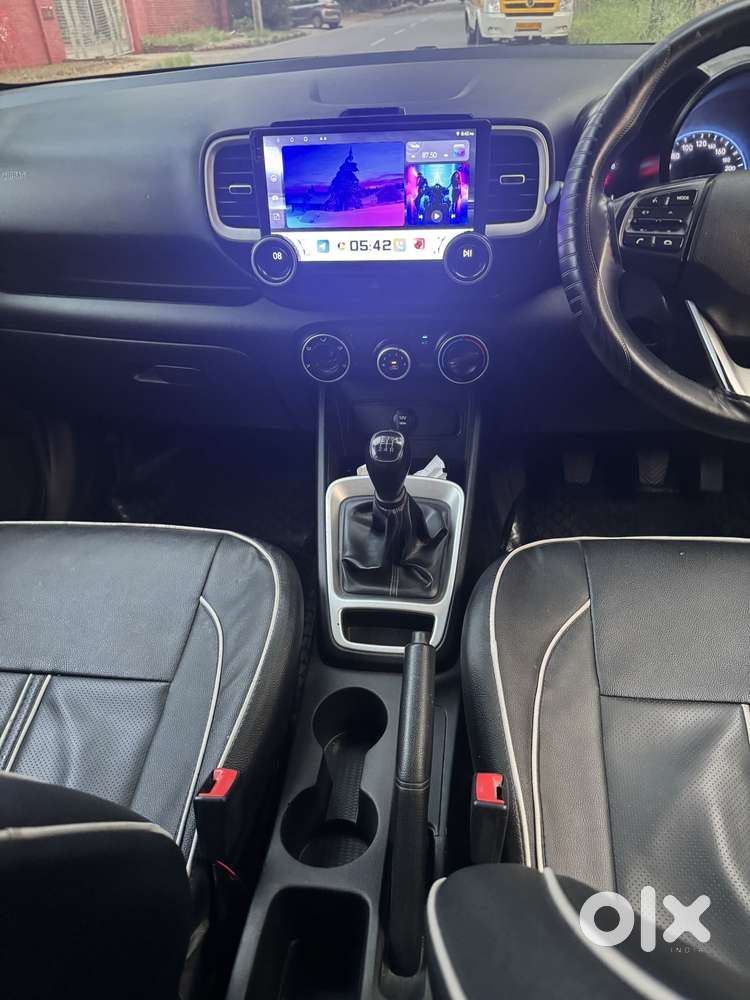 Hyundai Venue E, 2021, Petrol