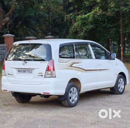 Toyota Innova 2.5 Gx 7 Str Bs-iii, 2010, Diesel