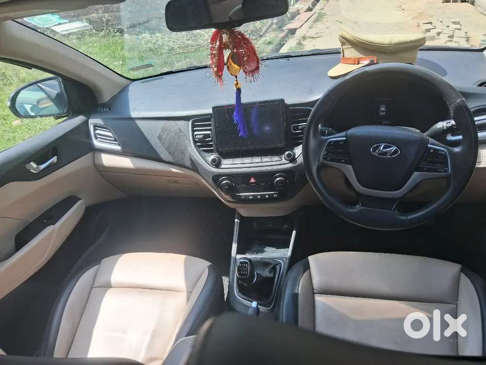Sirf 10,00000 Mei Black Verna Sx Push Button Start And Sunroof Model