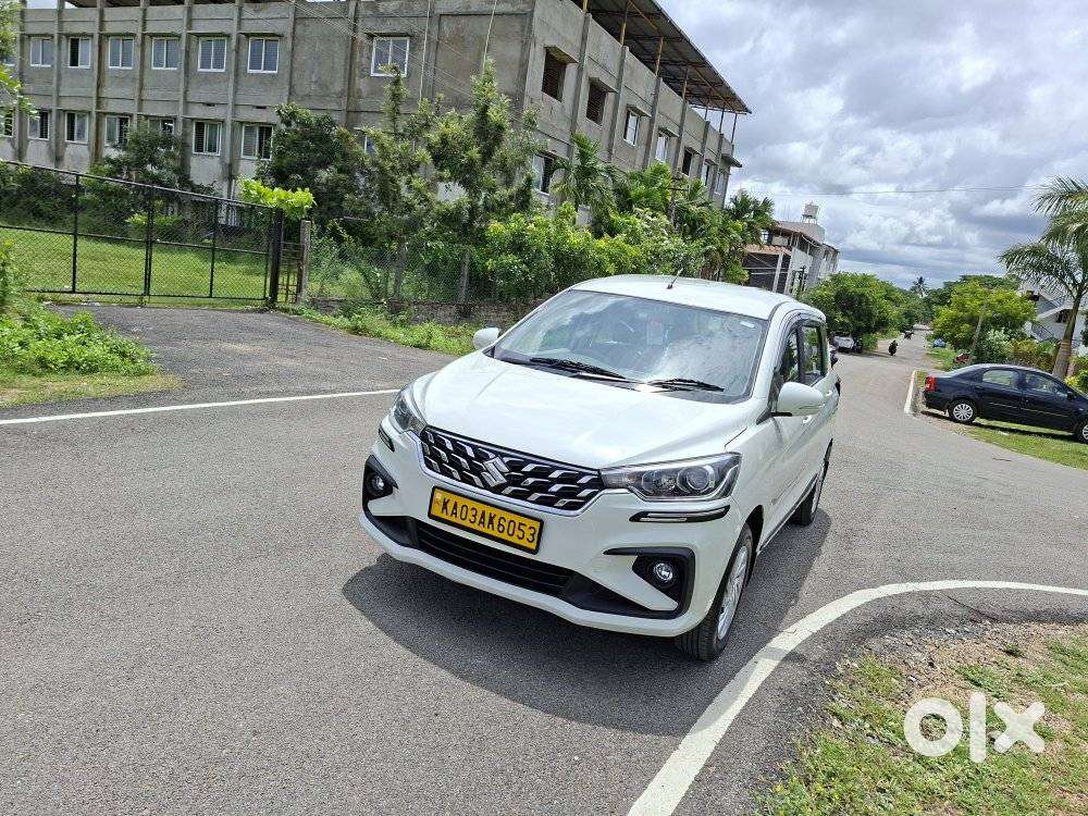 Maruti Suzuki Ertiga 2022-2023  Vxi, 2022, Cng & Hybrids