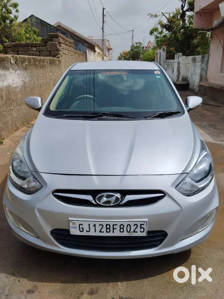 Hyundai Verna 2012