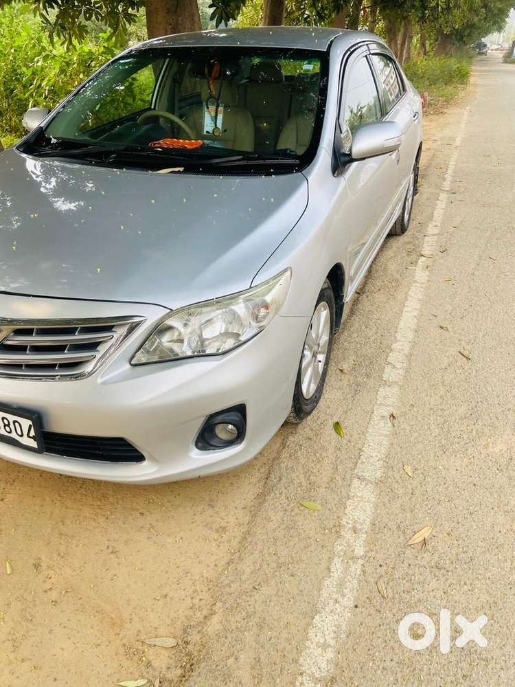 Toyota Corolla Altis 2012 Last