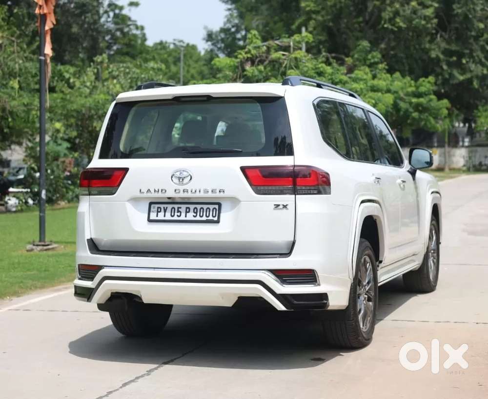 Toyota Land Cruiser 3.3 Zx Diesel, 2023, Diesel