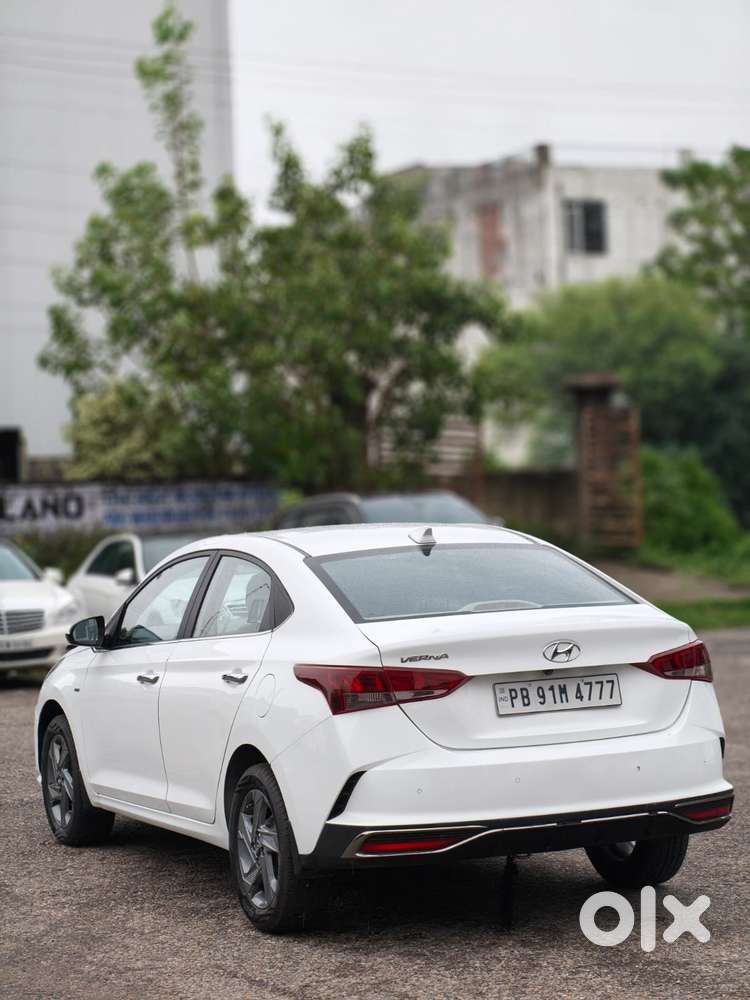 Hyundai Verna Sx 1.5 Petrol Ivt, 2021, Petrol