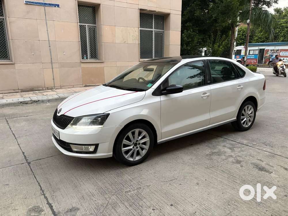 Skoda Rapid 1.6 Ambition Plus Tdi At, 2020, Petrol