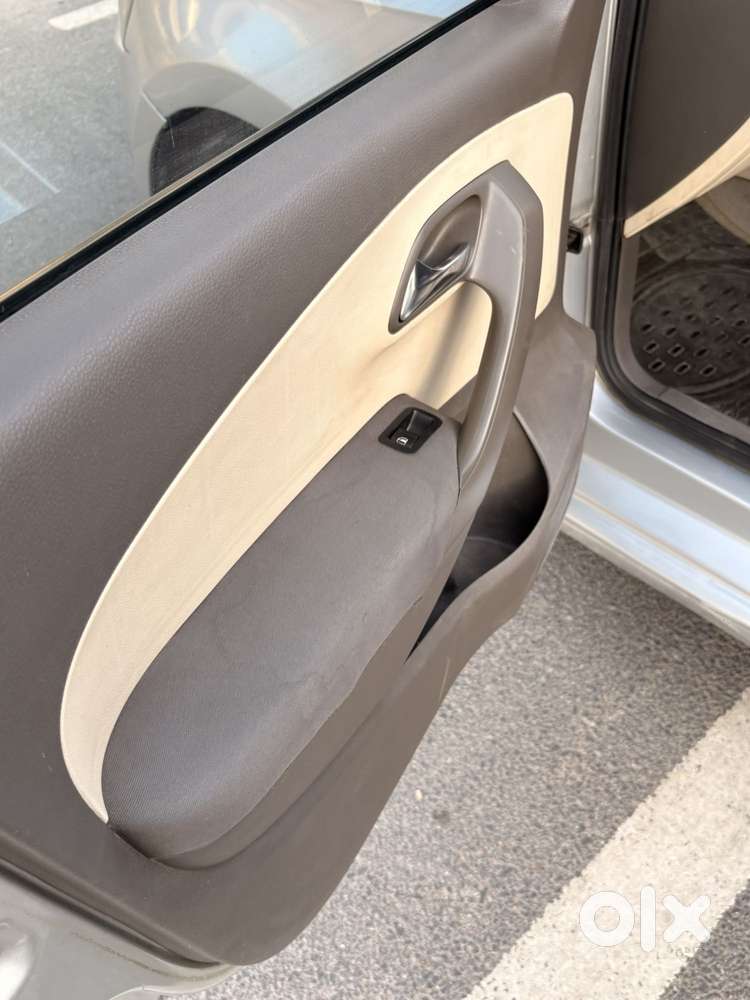 Volkswagen Vento 1.6 Highline Plus 16 Alloy, 2012, Petrol