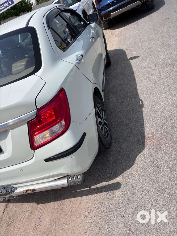 Maruti Suzuki Swift Dzire Vxi Optional, 2024, Petrol