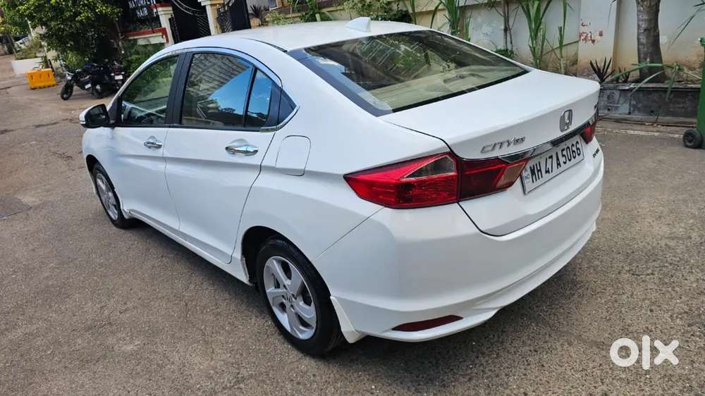 Honda City Petrol 2015 Variant