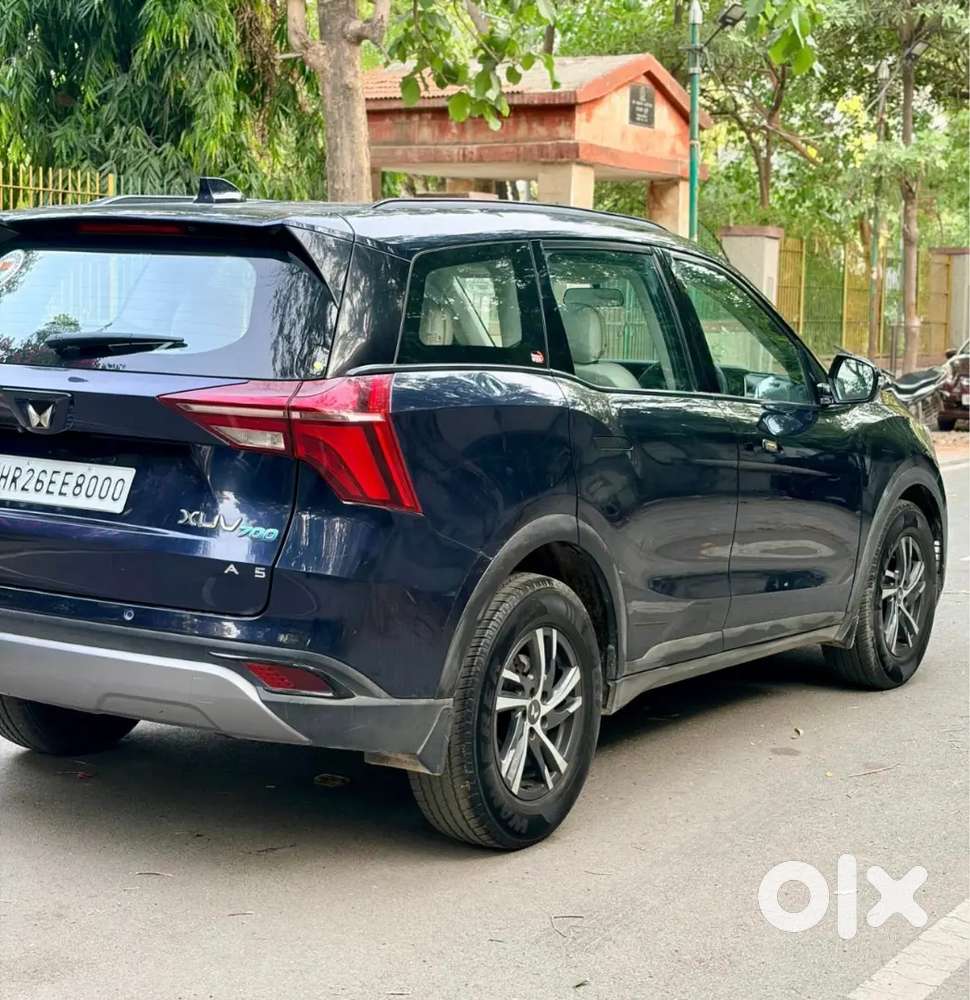 Mahindra Xuv700 With Sunroof
