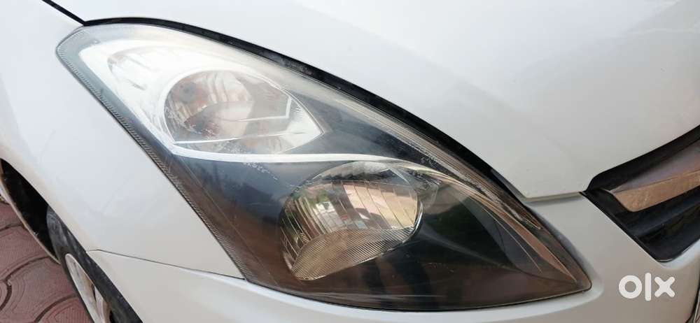 Maruti Suzuki Swift Dzire 1.2 Vxi Bsiv, 2017, Petrol