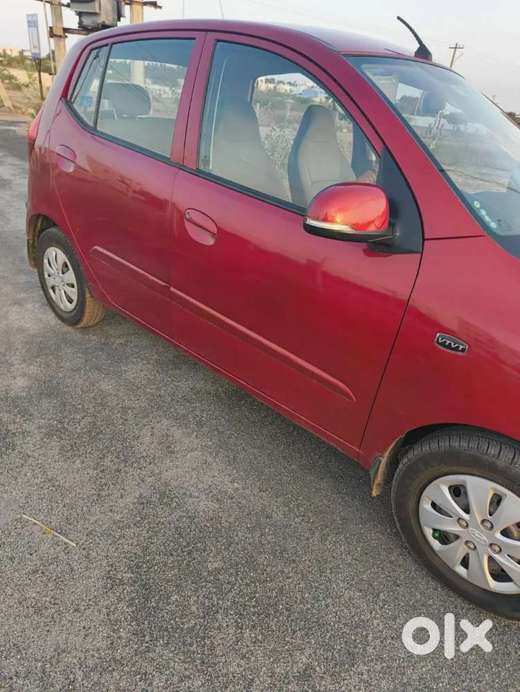 Hyundai I10 Sportz 1.2 2013 Complete  Company Service History ..