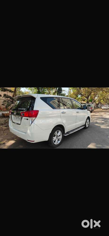 Toyota Innova Crysta 2.8 Gx At 7 Str, 2016, Diesel