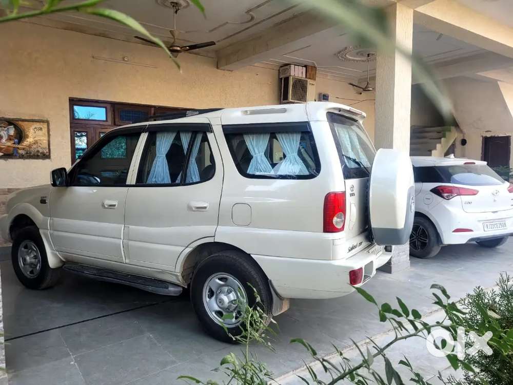 Tata Safari Dicor 2013