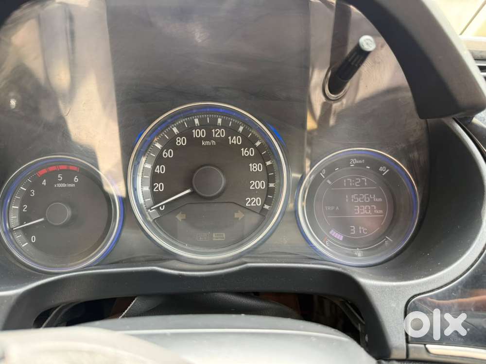 Ford Endeavour 2.2 Trend At 4x2, 2013, Diesel