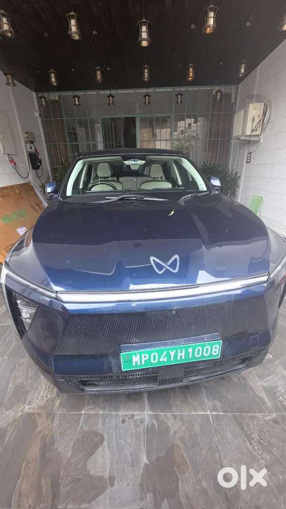 Mahindra Xev 9e 2025 Model-blue Pack 3