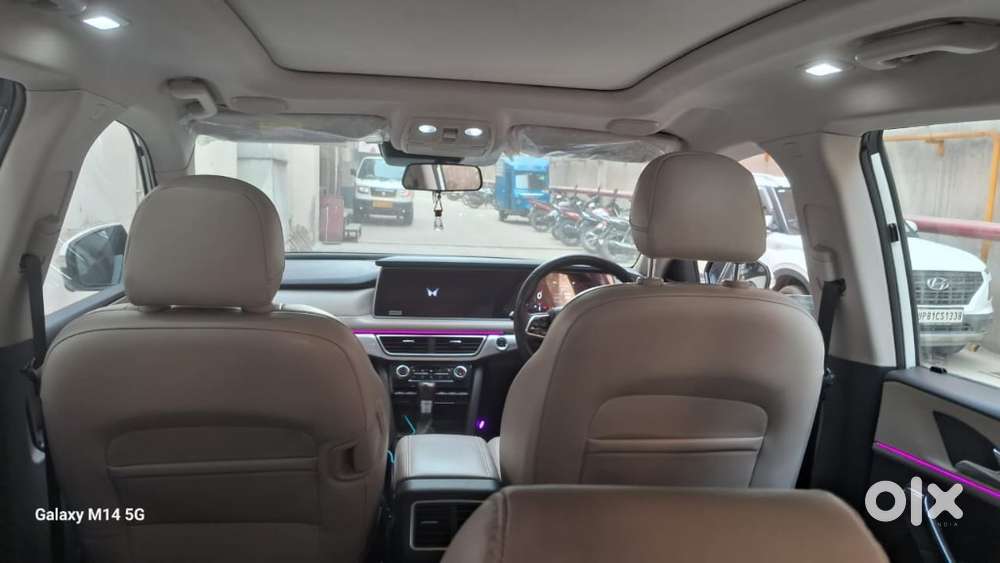 Mahindra Xuv700 2.0 Ax 7 Petrol At Luxury Pack Str, 2023, Petrol
