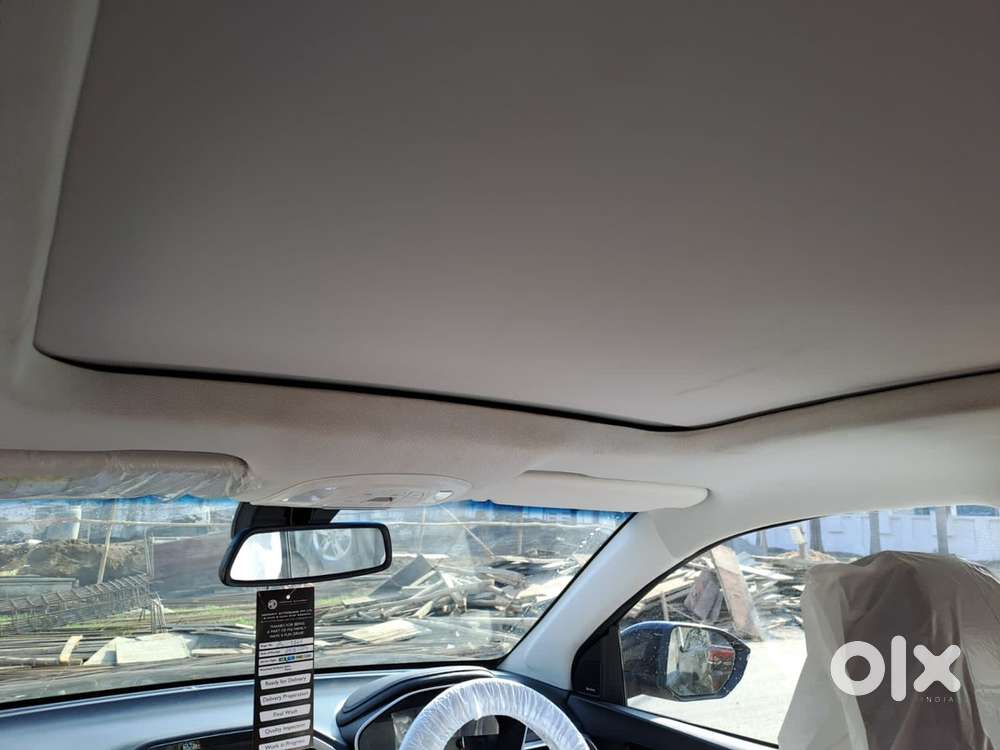 Mg Hector Plus 2021 Km Driven