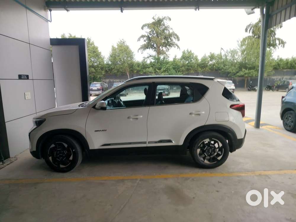 Kia Sonet Htk G Petrol Manual 2025