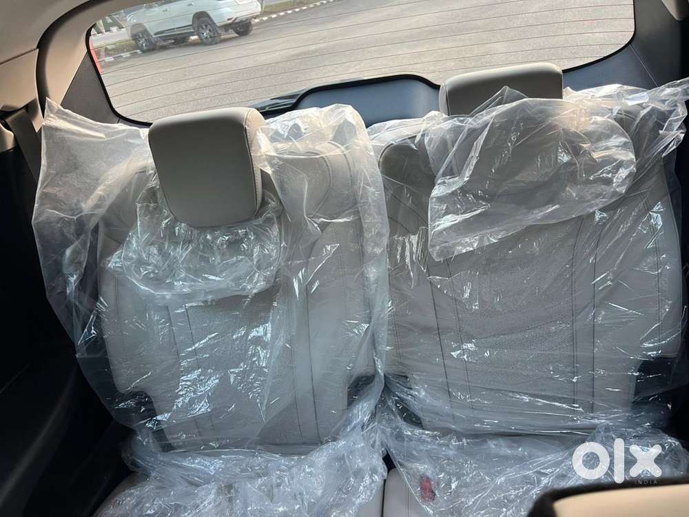 Mahindra Xuv700 2.2 Ax 7 Diesel At Str, 2023, Diesel