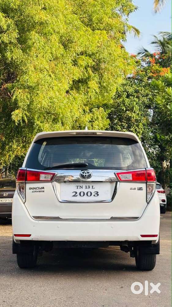 Toyota Innova Crysta 2.8 Zx At 7 Seater, 2017, Diesel