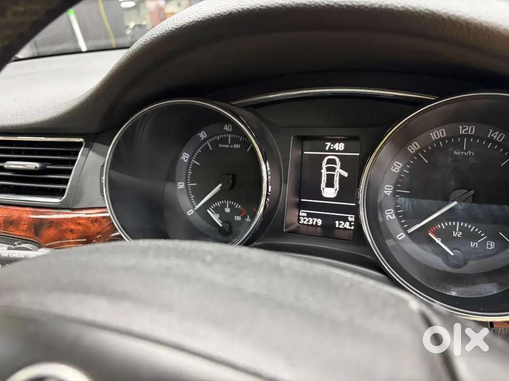 Skoda Superb 2011 Model Year