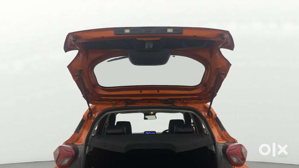 Tata Punch Creative Amt, 2022, Petrol